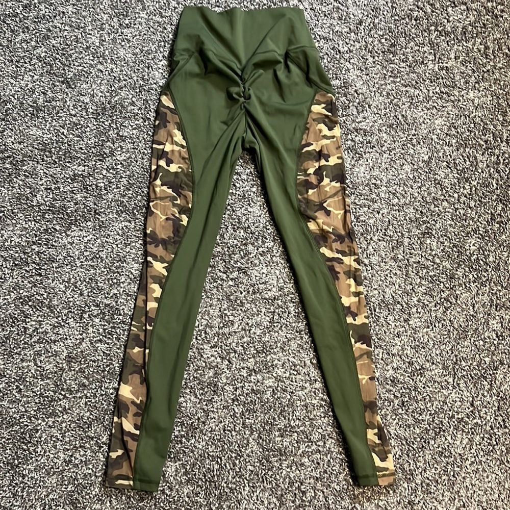 New camo leggings